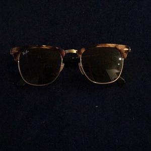 Rayban Wayfarer Tortoise Shell